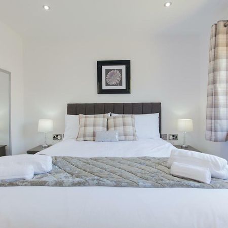 Leys Park Executive Apartments Dunfermline Ngoại thất bức ảnh