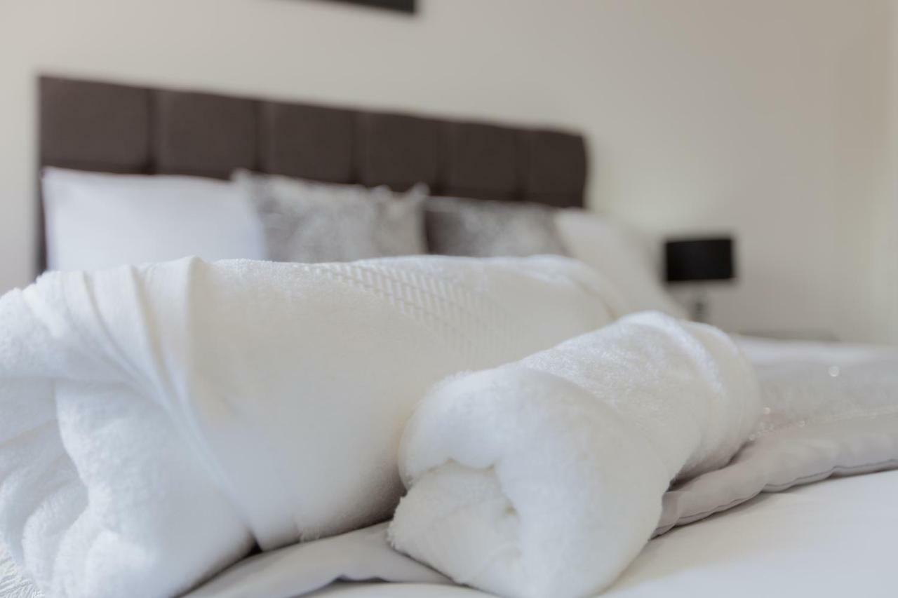 Leys Park Executive Apartments Dunfermline Ngoại thất bức ảnh